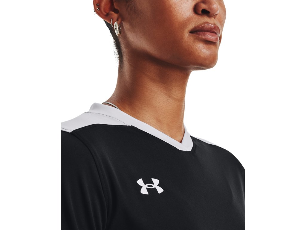 Under Armour Womens UA Maquina 3.0 Jersey - Lightweight and Breathable