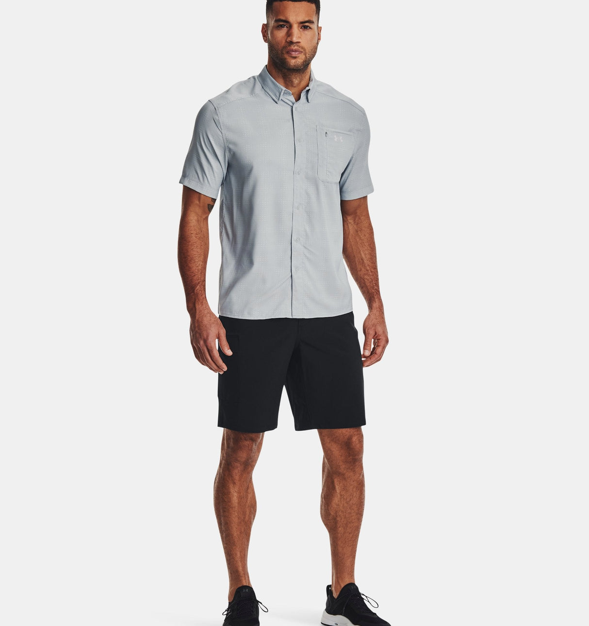 Under Armour Mens Mantra Cargo Shorts - Water Repellent and Sun Protective
