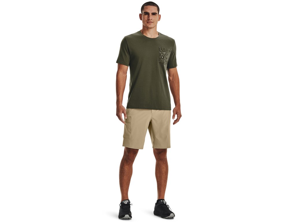 Under Armour Mens Mantra Cargo Shorts - Water Repellent and Sun Protective