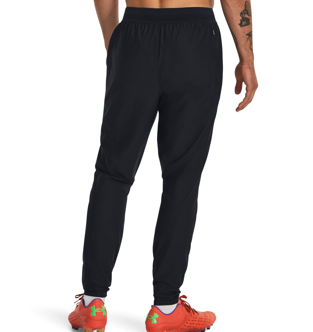 Under Armour Unisex Challenger Pro Apparel - Fast Drying with 4-Way Stretch Material