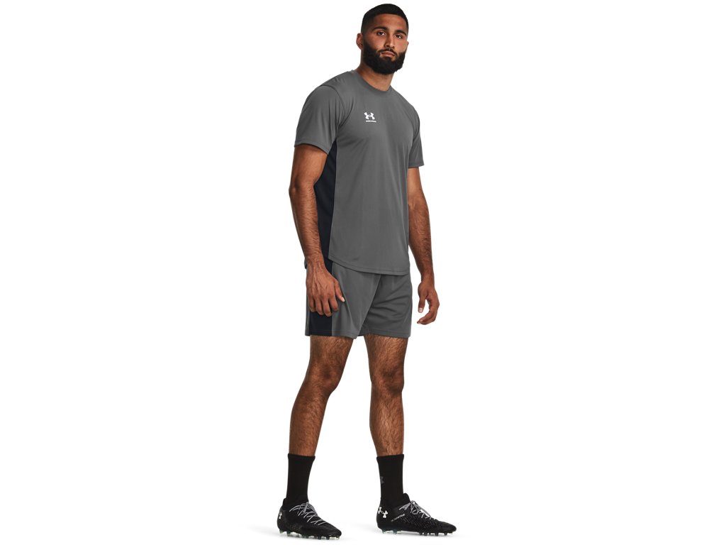 Under Armour Men's Challenger Training Short Sleeve Shirt - Fast-Drying Fabric