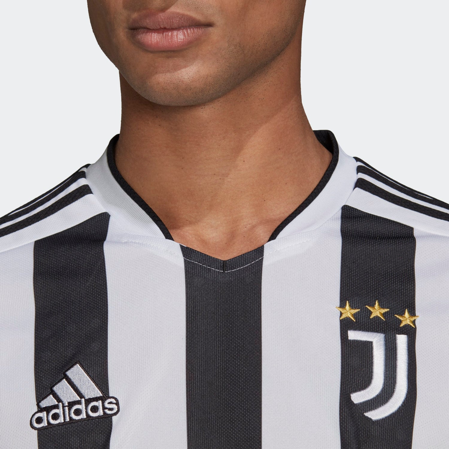 adidas 21-22 Juventus Home Jersey - Mens Soccer