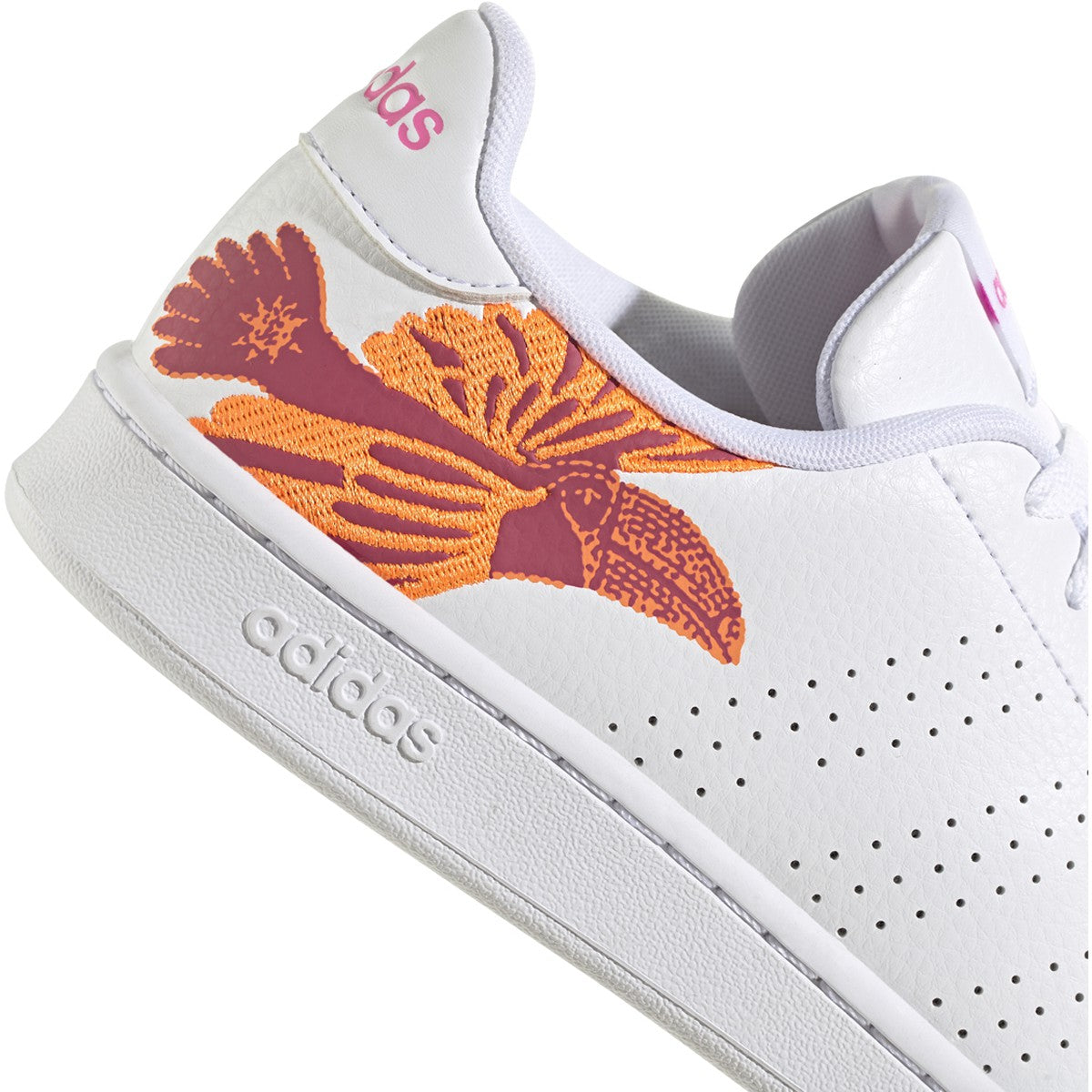 adidas Advantage Womens Tennis Sneakers with Bird Design