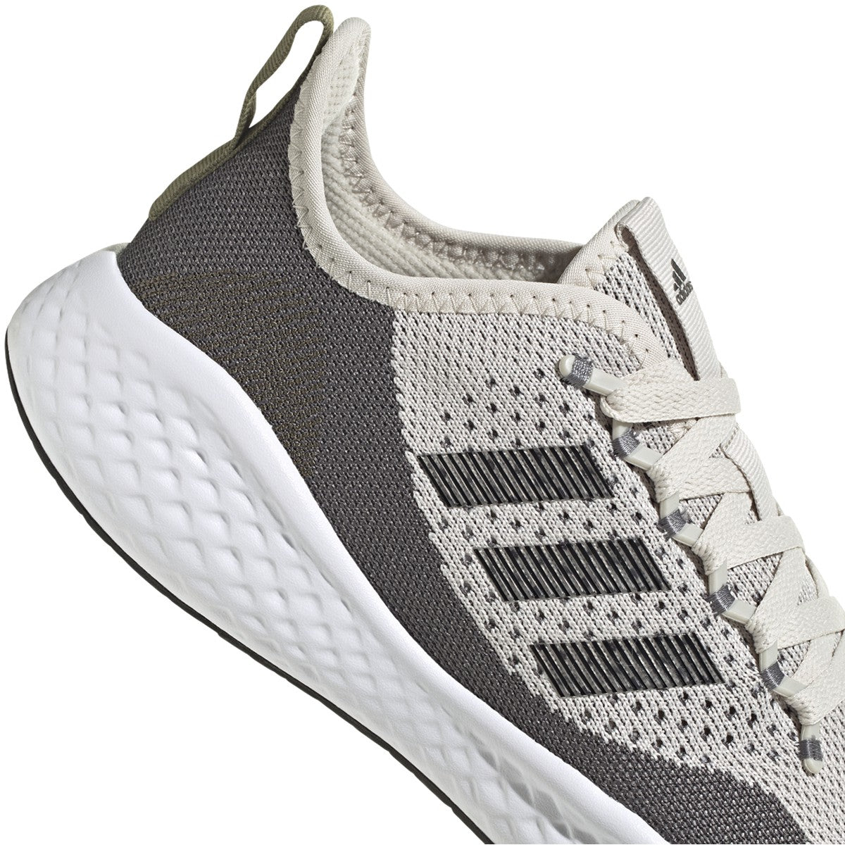 adidas Fluidflow 2.0 Mens Running Shoes in Black and Grey