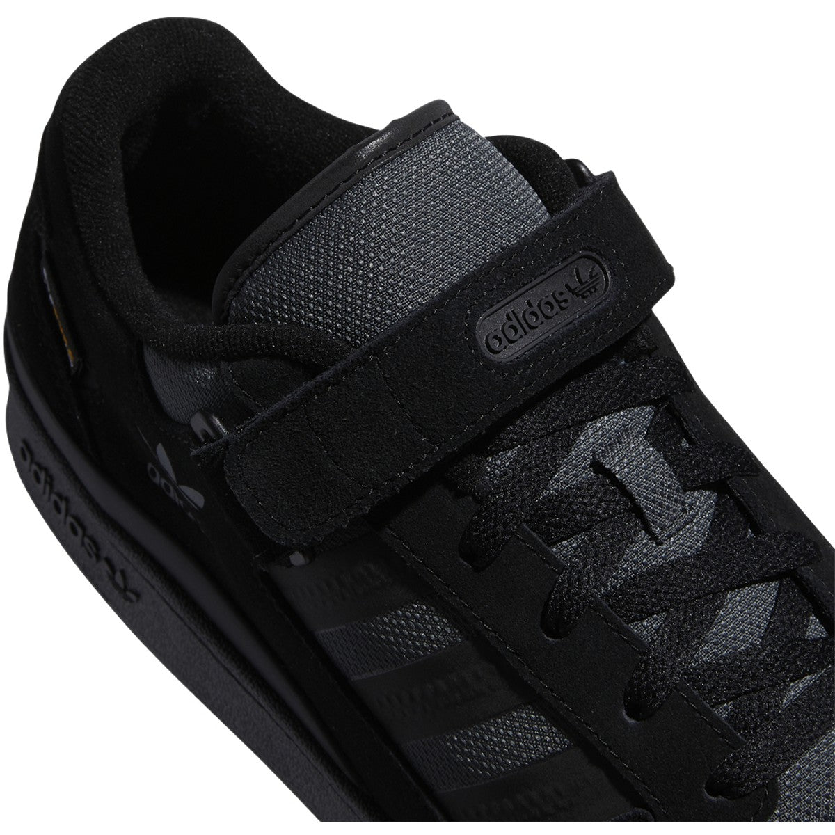 adidas Forum Low Shoe - Mens Basketball